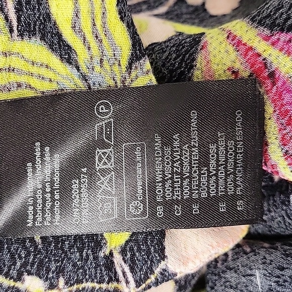 H&M Blouse Black With Vibrant Neon Flowers Size 2 - Picture 8 of 9
